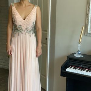 Beautiful Maxi Jovani dress